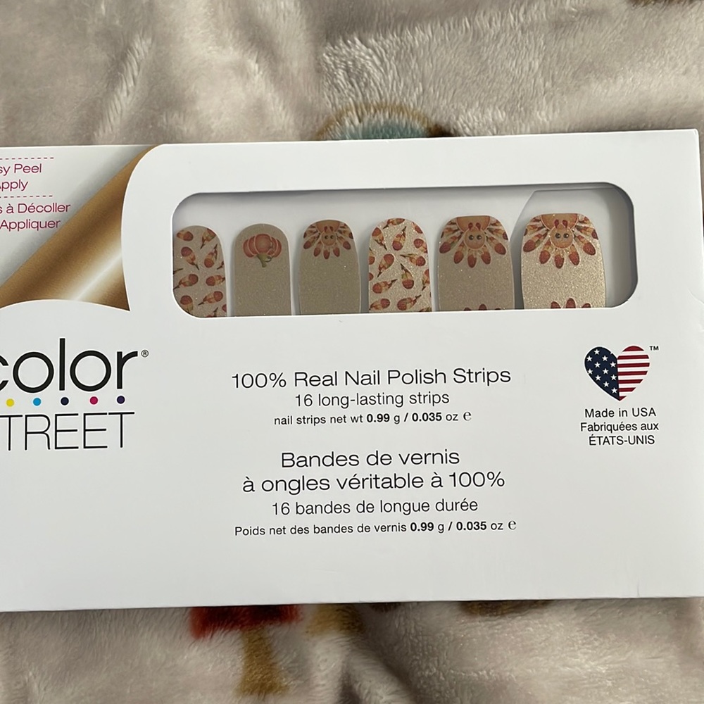 ❌SOLD❌ Color Street - Feathered Friends